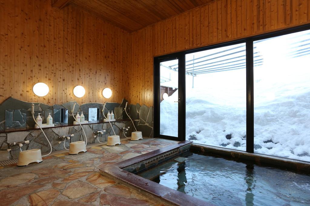 Bed and Breakfast Alpine Wind Hakuba Exterior foto